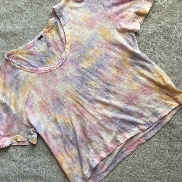 Young Fabulous & Broke YFB Pastel Watercolor Tie Dye Linen Cropped Tee T-Shirt - Picture 1 of 13